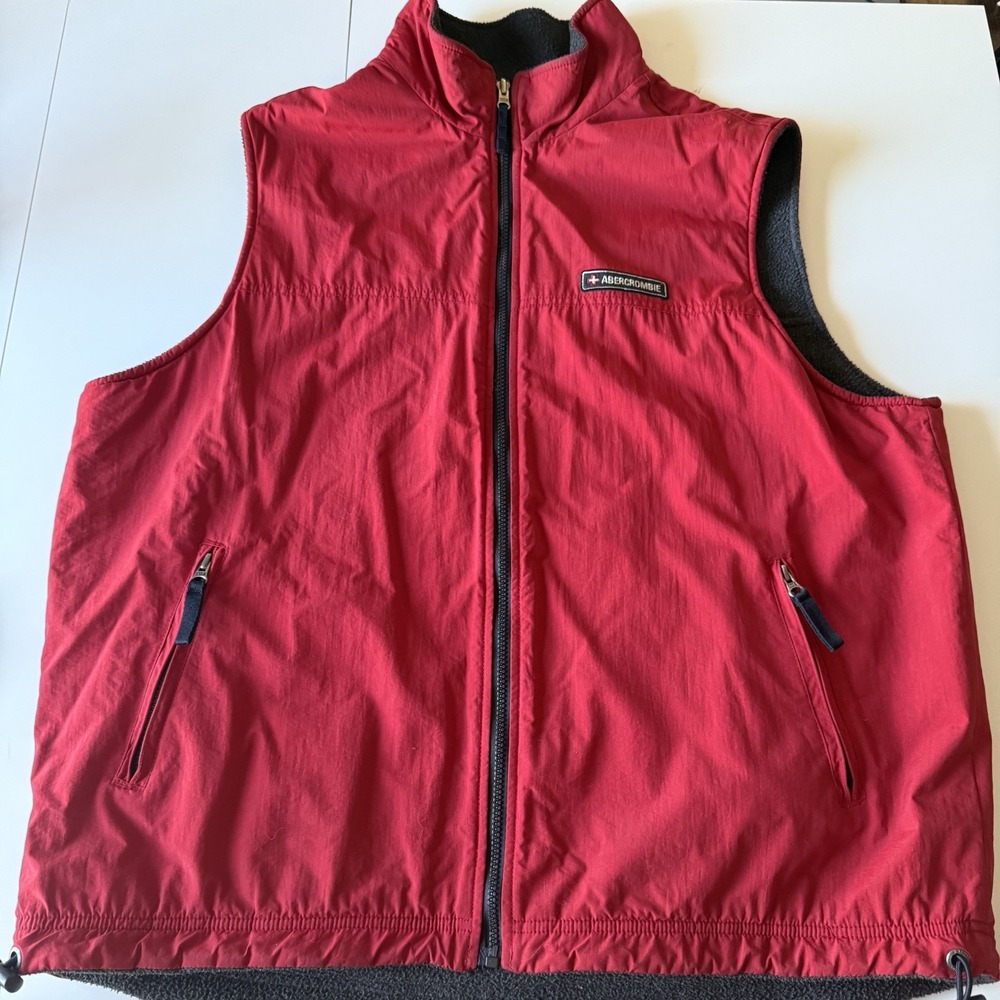 Abercrombie Vintage Reversible Red And Gray Fleece Vest‎ Size XL